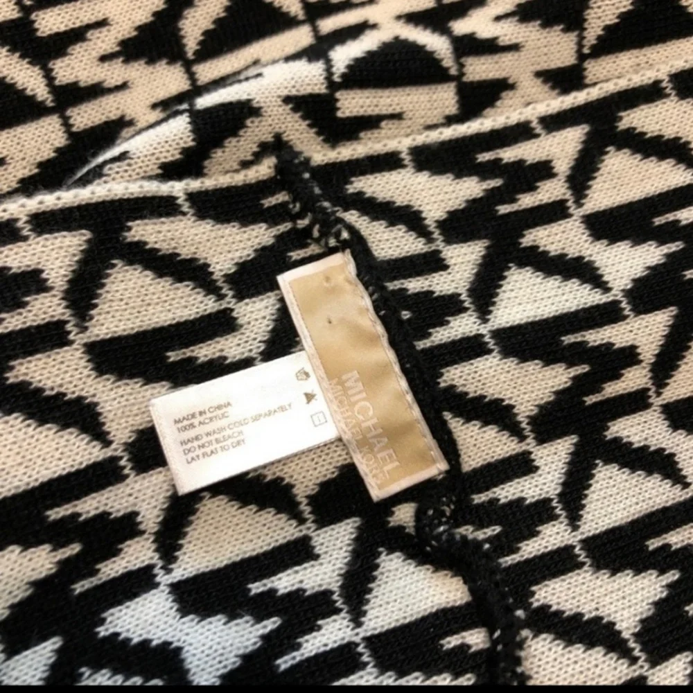 Michael Kors logo signature scarf